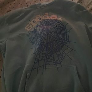 Is not a real sweater just bought it because is cool